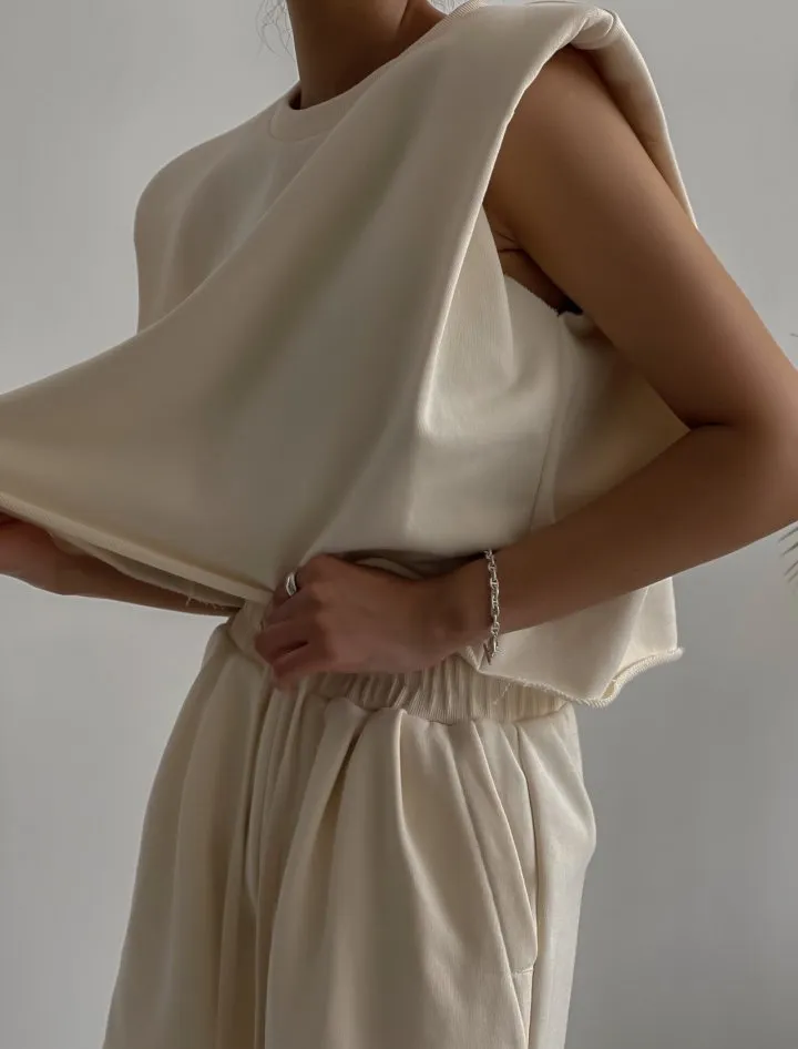 Cream Elastic Shorts