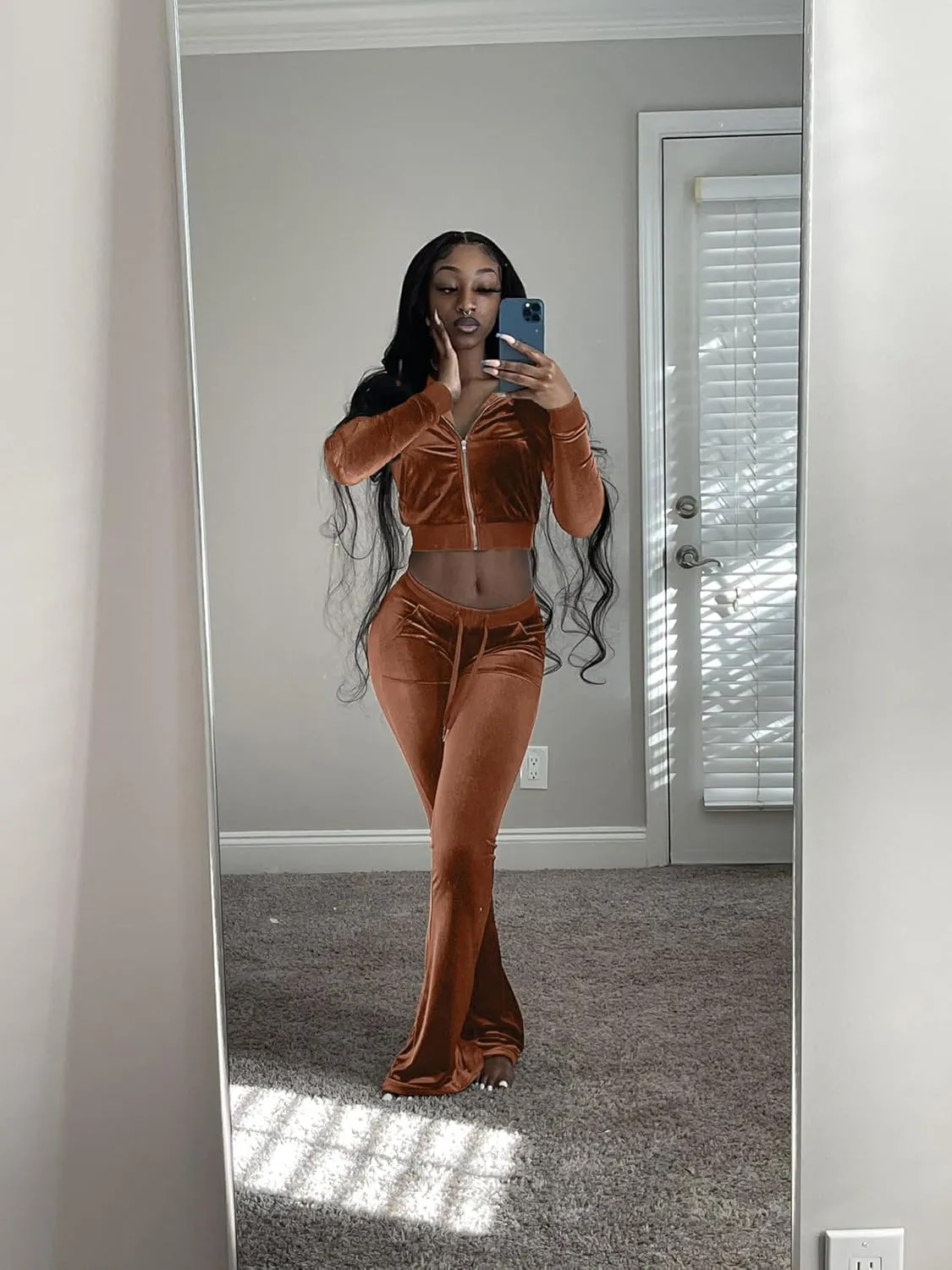 Cute Velour Tracksuit Women 2 Piece Outfits Sets Sexy Cropped Zip Up Hoodie Crop Tops Jackets Flared Pant with Pocket