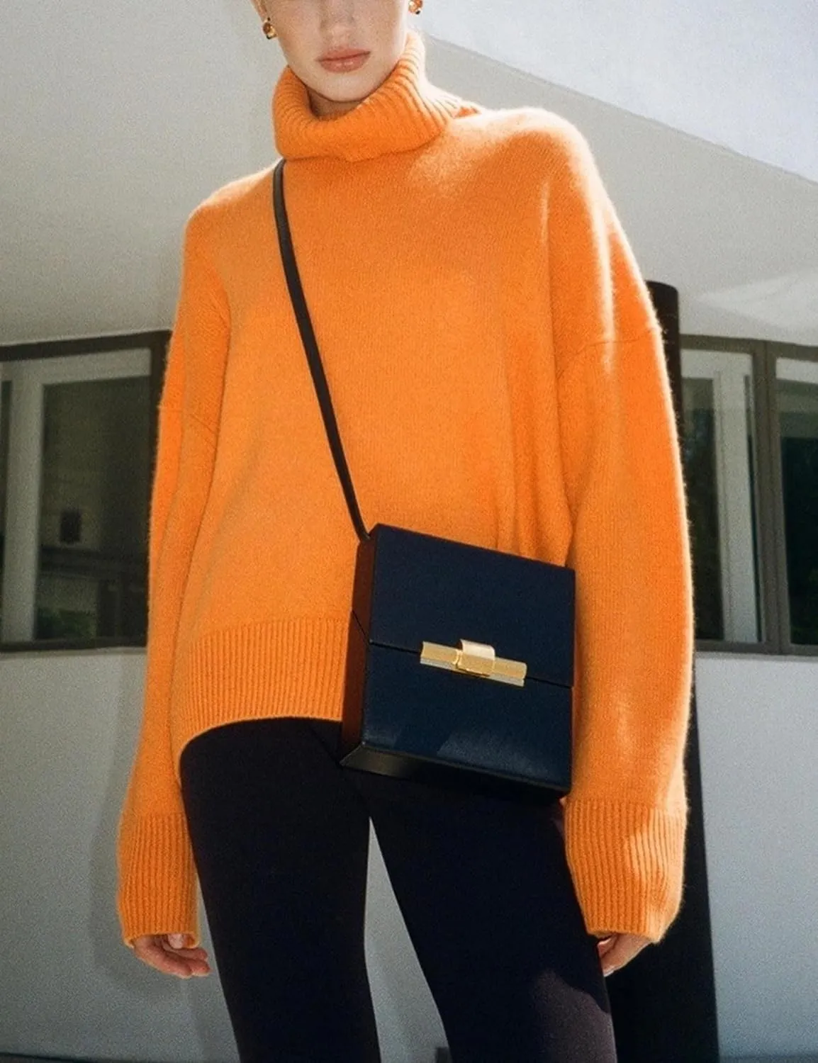 HangNiFang Women's Trendy Turtleneck Sweater Fall Chunky Knitted Pullover Sweater