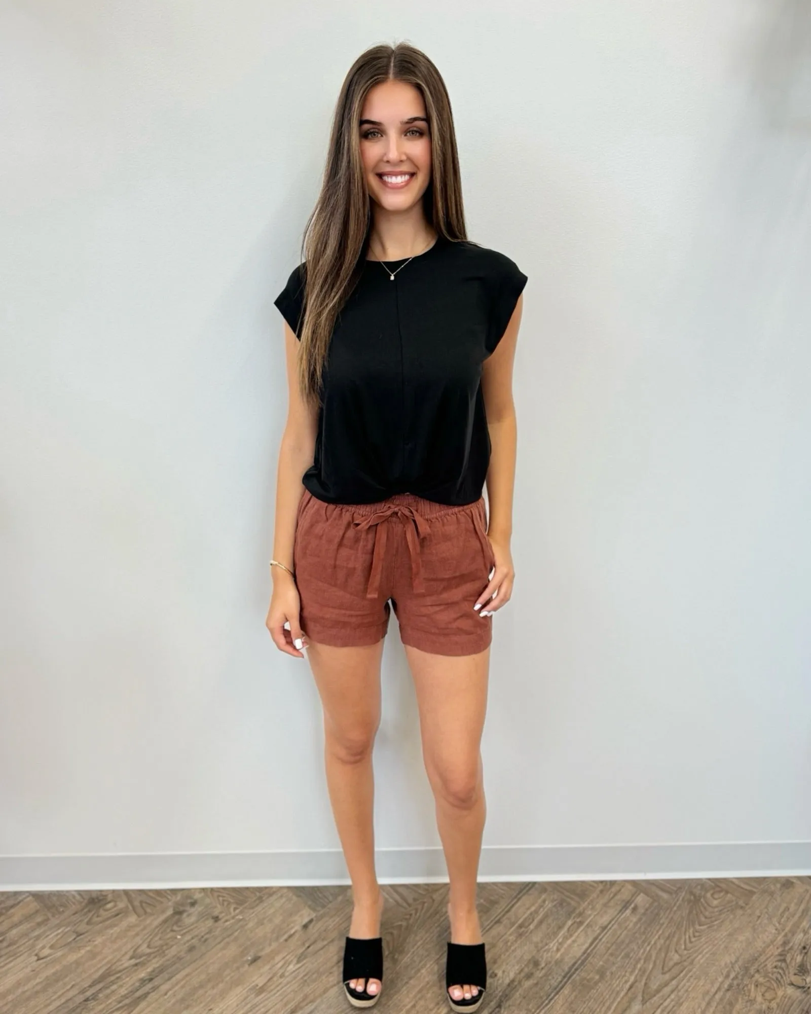 Jessie Linen Shorts | DONT DELETE SUMMER 25