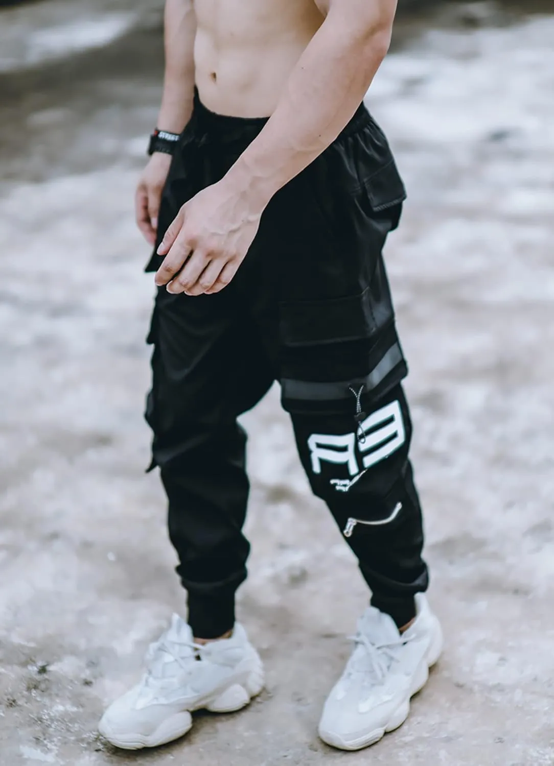 MOKEWEN Men's Cargo Pocket Ankle Band Pants with Elastic Waist