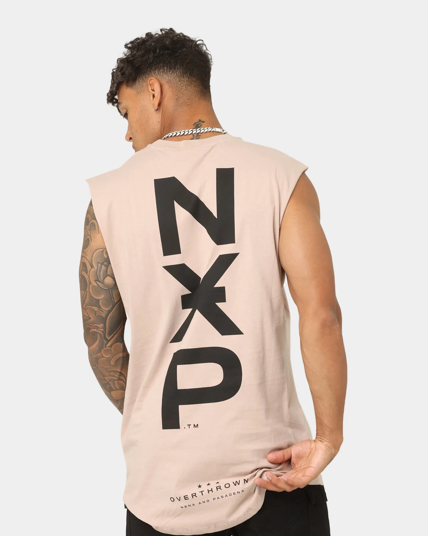 Nena and Pasadena Overthrown Scoop Back Muscle T-shirt Pigment Mushroom