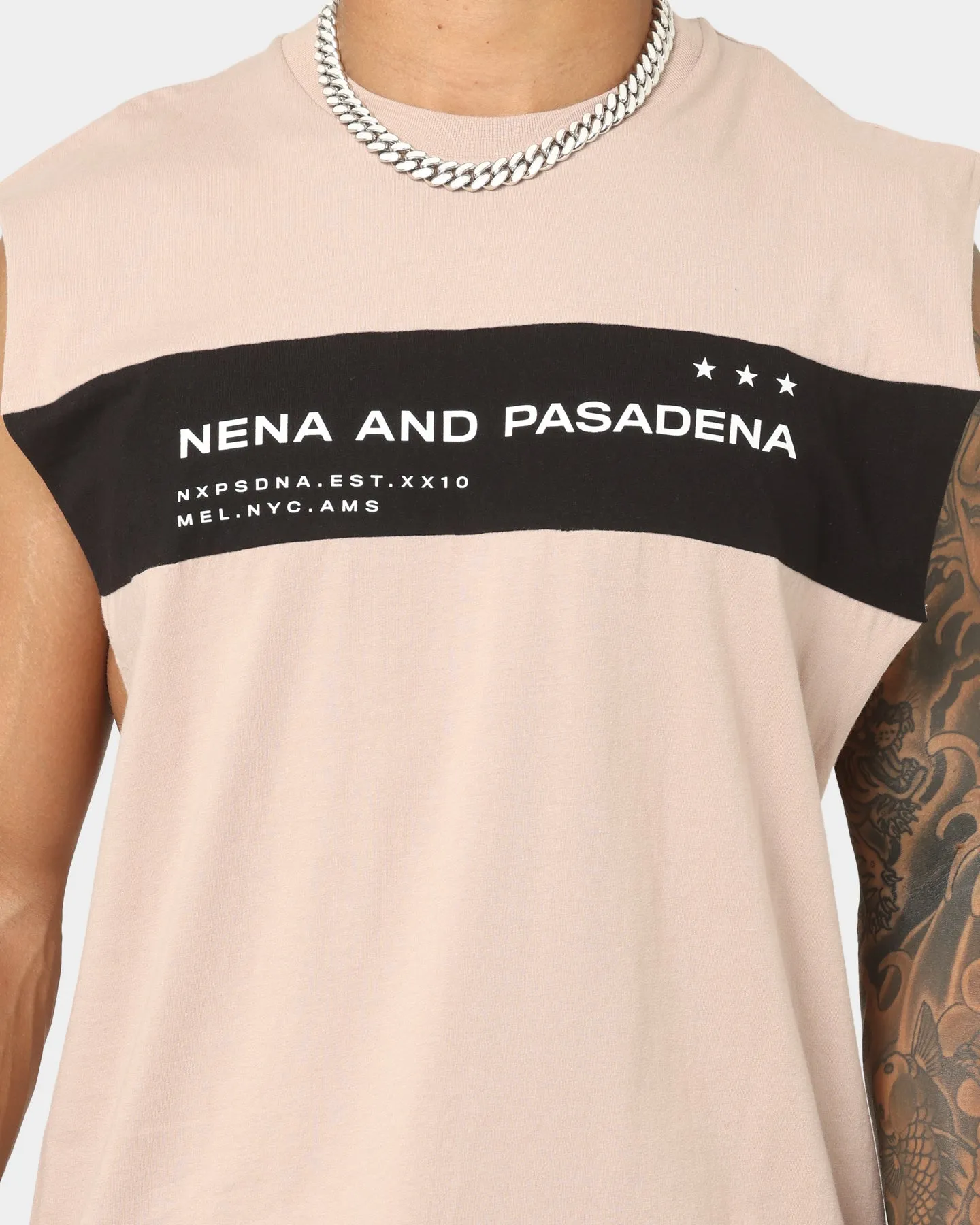 Nena and Pasadena Overthrown Scoop Back Muscle T-shirt Pigment Mushroom