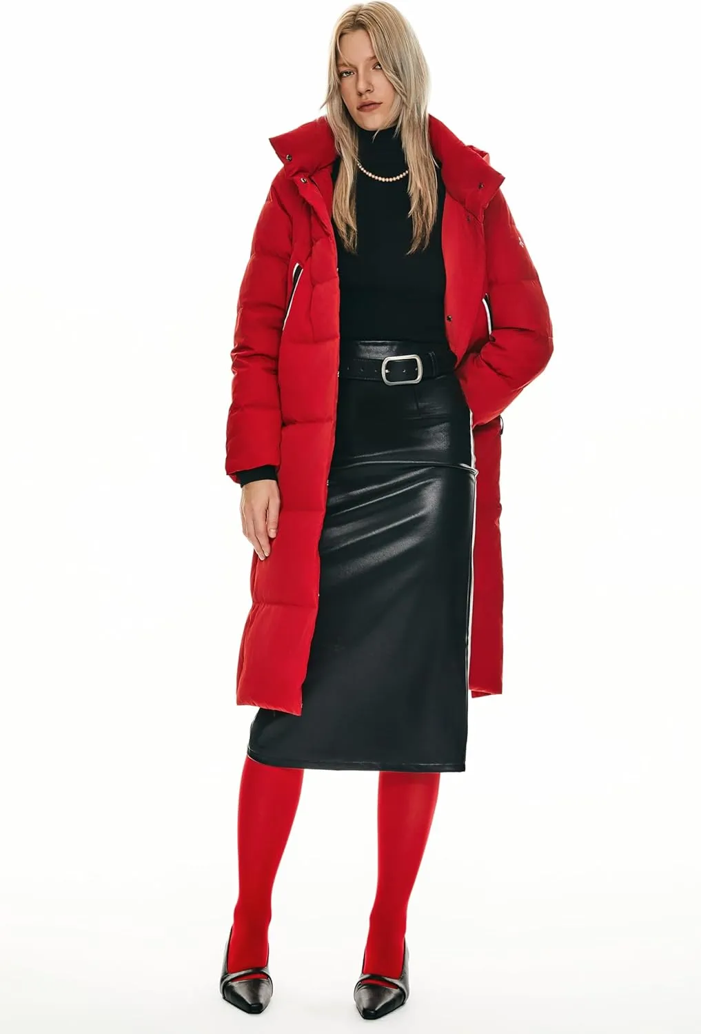 Orolay Women's Thickened Long Down Jacket Winter Down Coat Hooded Puffer Jacket with Side Zipper