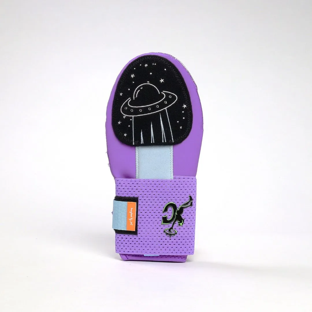 prince from outer space sliding mitt