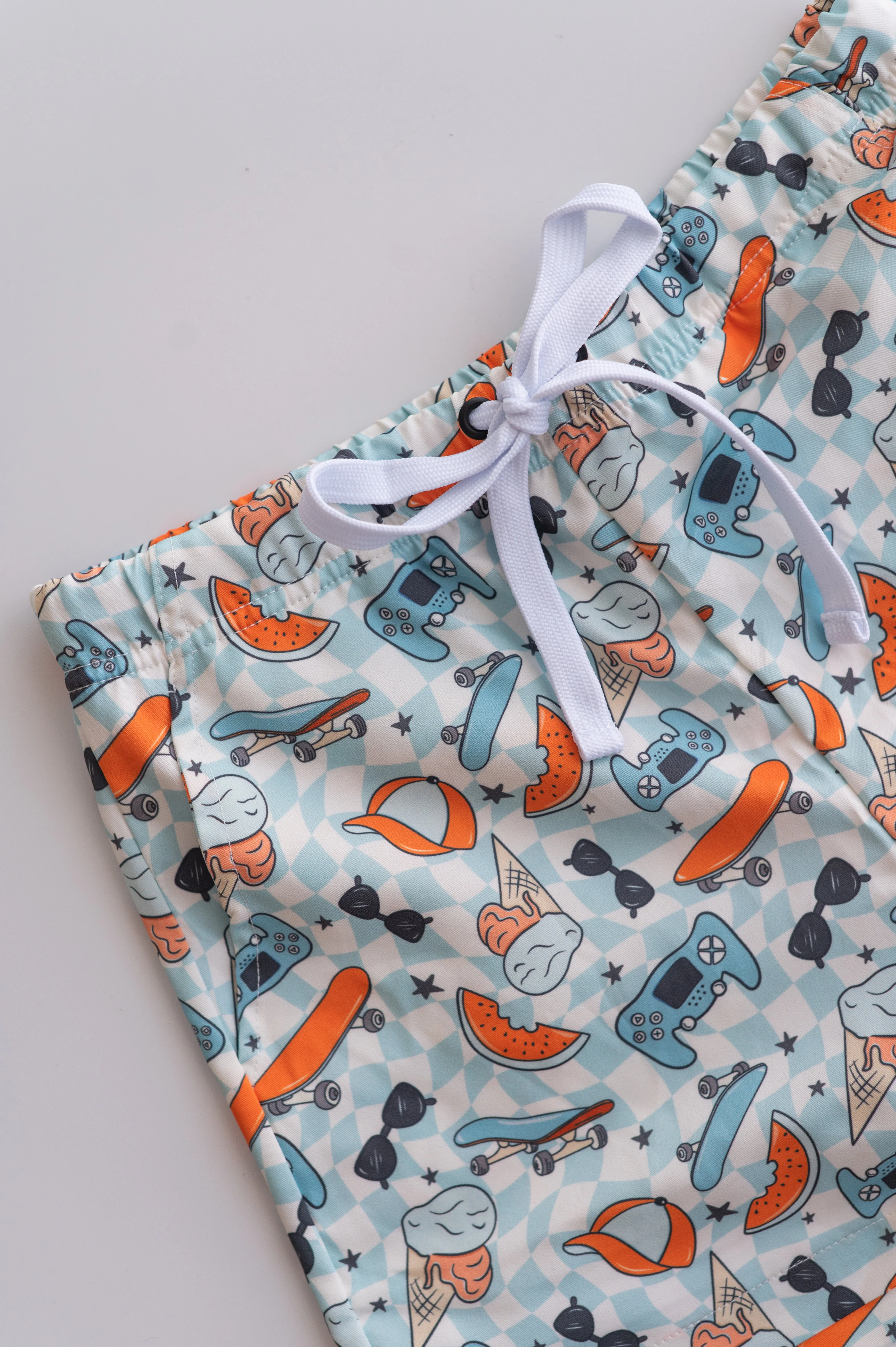 WAVES   SHADES DREAM SWIM TRUNKS
