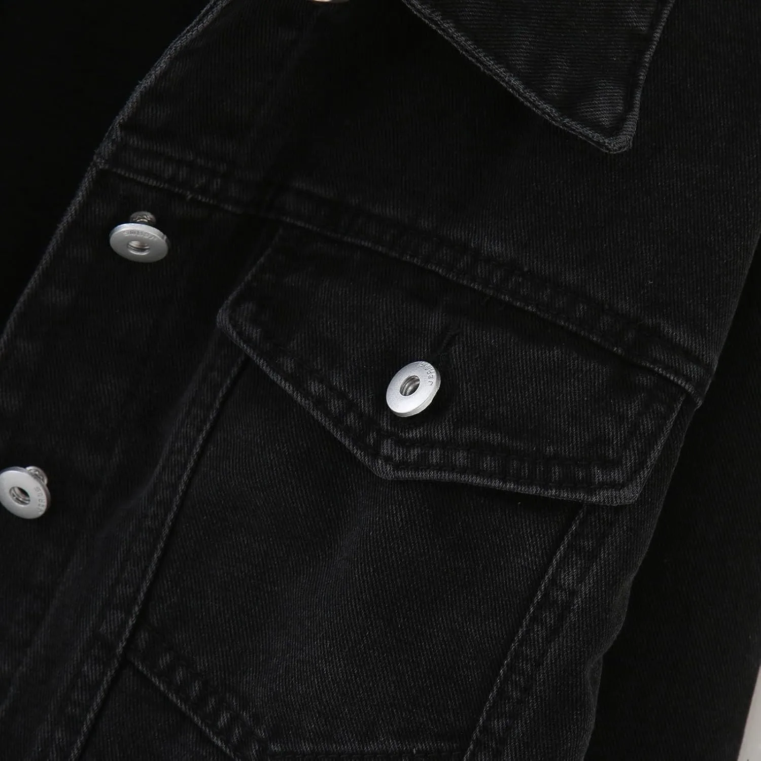 Womens Cropped Denim Jackets 2024 Trendy Button Up Shacket Fall Spring Long Sleeve Jean Coats Retro Petite Denim Coat
