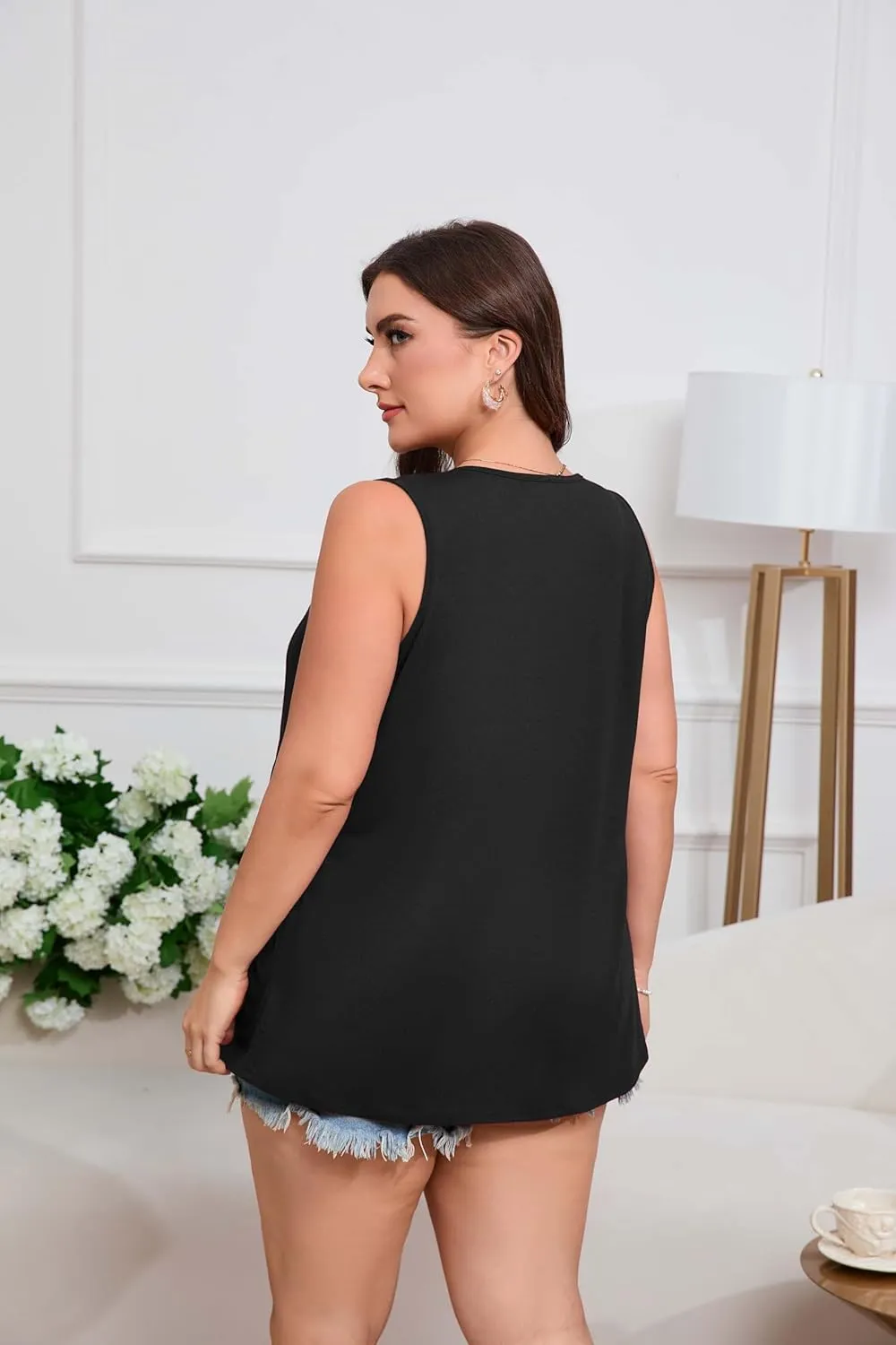 Women's Plus Size Tank Tops 2025 Sleeveless Pleated V Neck Blouse Casual Loose Fit Summer Tops for Curvy Women