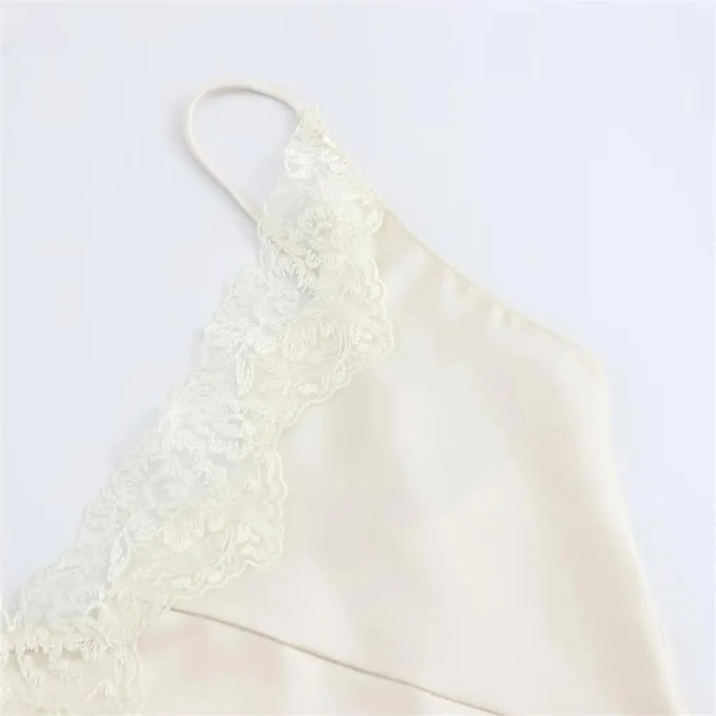 Women's Solid Color Lace V-Neck Loose Camisole