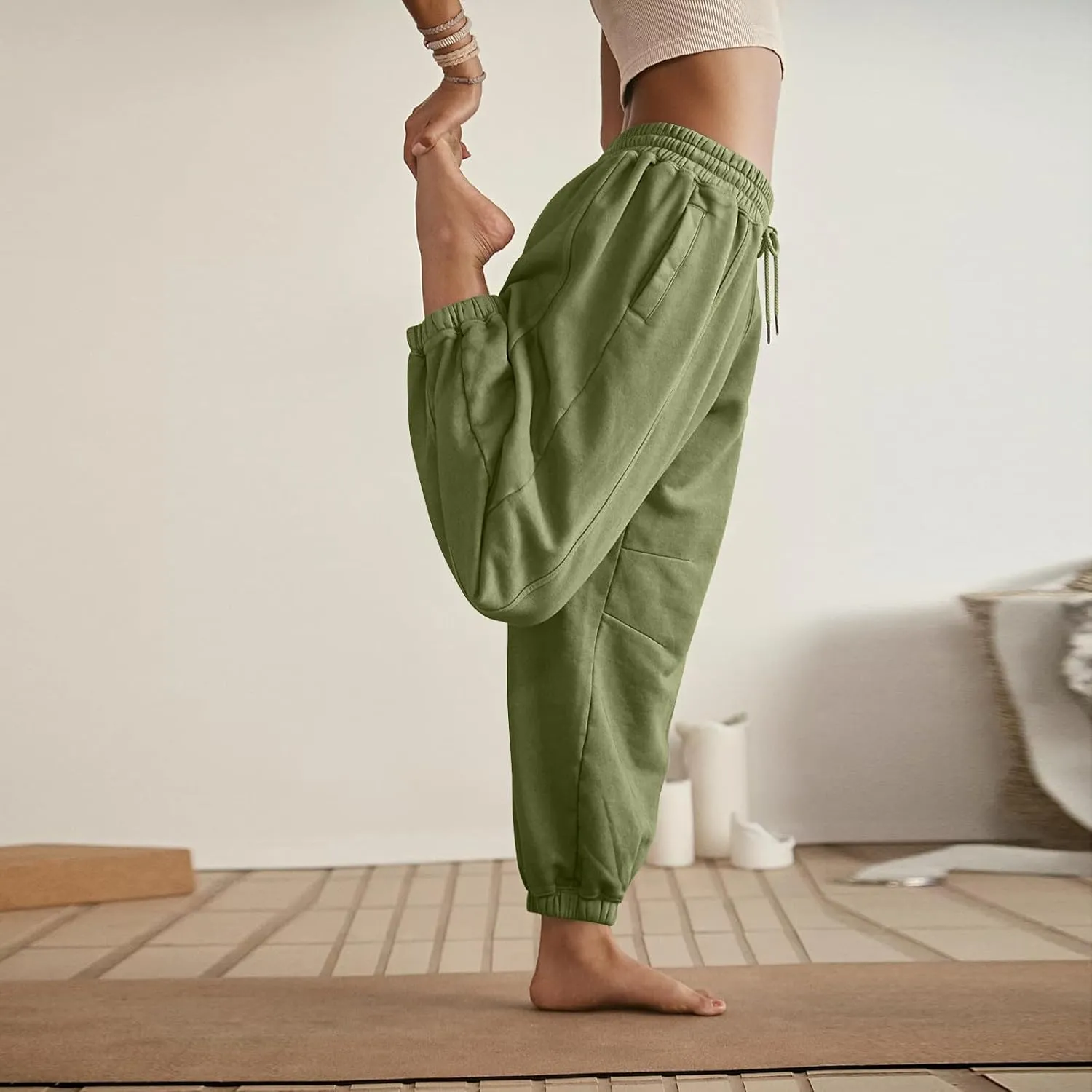 Womens Sweatpants Joggers Elastic High Waist Drawstring Lightweight Office Pants Slim Fit Trousers with Pocket 2024