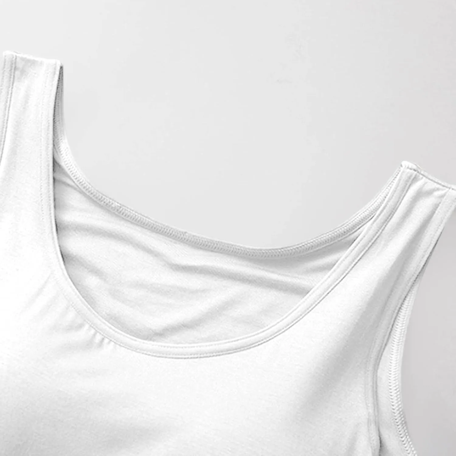 Womens Tank Tops with Built in Bra 2025 Summer Casual Sleeveless Padded Padded Sports Workout Yoga Gym Undershirt
